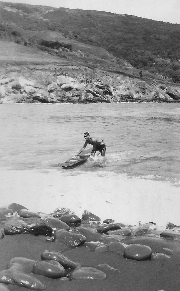 Gene "Tarzan" Smith, Mokulau, Kaupo, October 25, 1945.